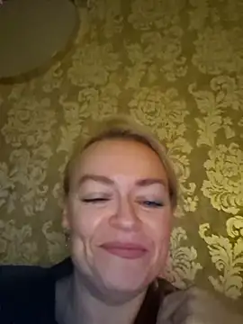 Snapshot of demidelightfulxx chatting on 15, 10, 2025 demidelightfulxx online show from 15, 10, 2025