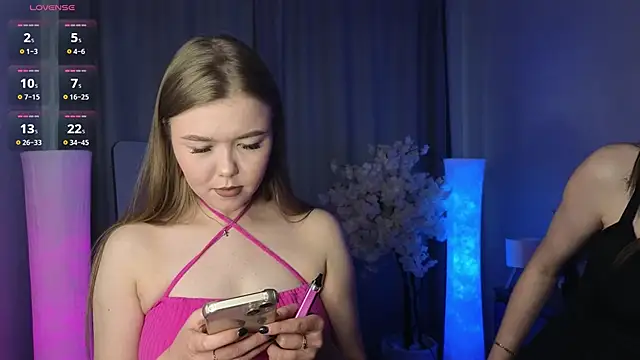 TwixieGuo online show from 1, 11, 2025