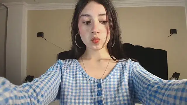 GabySweett  online show from 8, 10, 2025