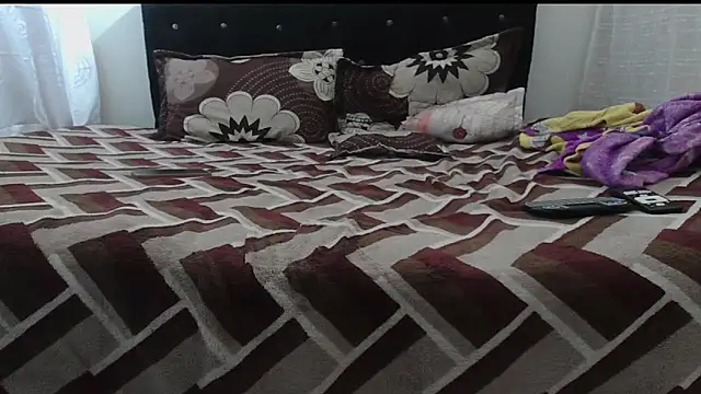 SofiaPinnk  online show from 27, 10, 2025