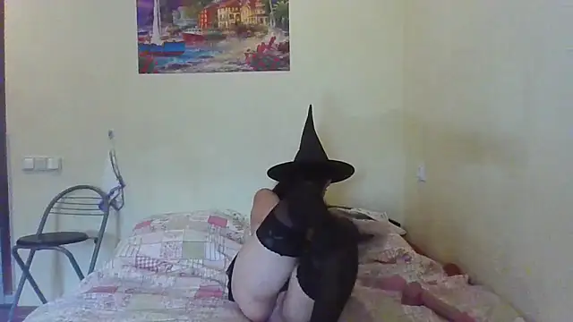 QueenMomyS online show from 31, 10, 2025