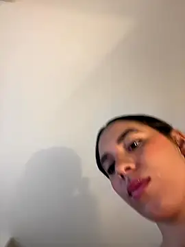 Capricho 01 online show from 18, 10, 2025