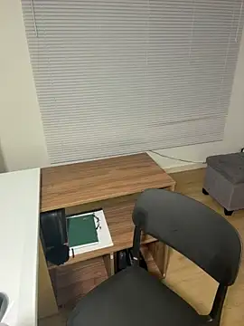 Capricho 01 online show from 14, 4, 2026