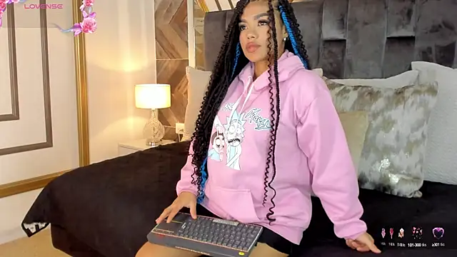 NaylaGrey online show from 6, 10, 2025