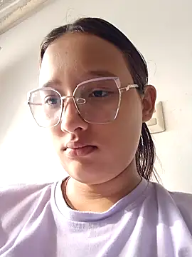 young dairy01 online show from 2, 10, 2025