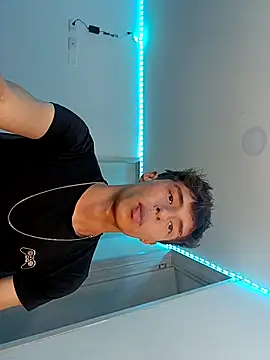 Ivonnybonn online show from 11, 10, 2025