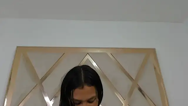 Snapshot of indiraasm chatting on 13, 11, 2025 indiraasm online show from 13, 11, 2025