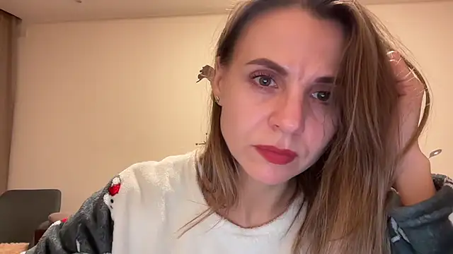 Snapshot of AnnieLove7722 chatting on 14, 10, 2025 AnnieLove7722 online show from 14, 10, 2025