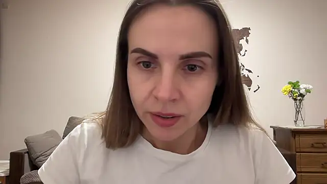 Snapshot of AnnieLove7722 chatting on 19, 11, 2025 AnnieLove7722 online show from 19, 11, 2025