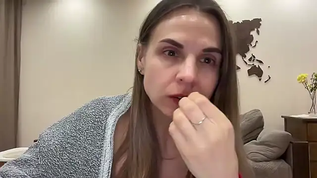 Snapshot of AnnieLove7722 chatting on 25, 11, 2025 AnnieLove7722 online show from 25, 11, 2025