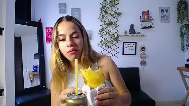 SkyWillow Oficial online show from 8, 10, 2025