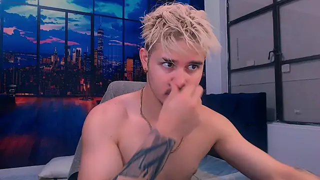 AlexPiersss online show from 29, 10, 2025