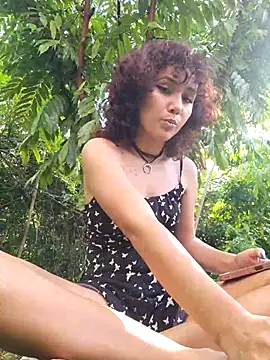 Snapshot of _TOMOE chatting on 13, 12, 2025 TOMOE online show from 13, 12, 2025