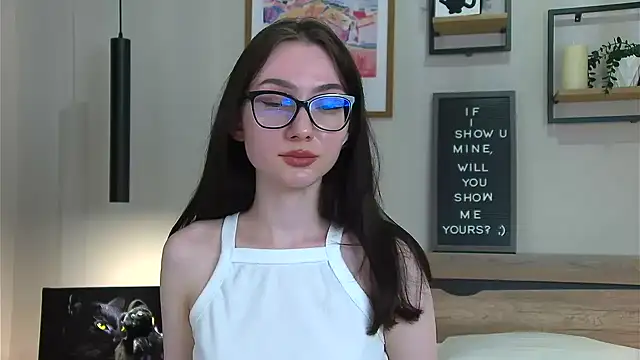 Snapshot of AnaMoonlight chatting on 5, 7, 2026 AnaMoonlight online show from 5, 7, 2026
