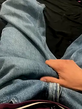 Snapshot of theunknownuncut chatting on 27, 11, 2025 theunknownuncut online show from 27, 11, 2025