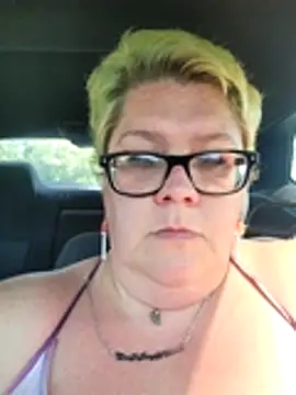 Snapshot of violentviolet68 chatting on 6, 8, 2026 violentviolet68 online show from 6, 8, 2026