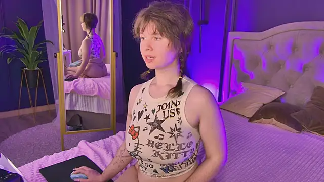 Lilly Stark online show from 28, 2, 2026