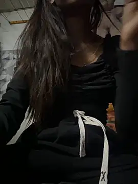 Snapshot of Nencycute1 chatting on 29, 10, 2025 Nencycute1 online show from 29, 10, 2025