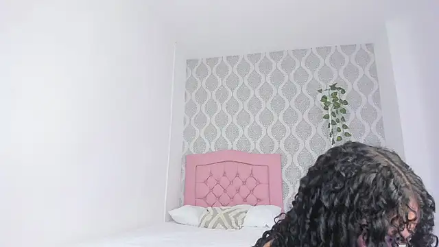 Snapshot of annalise_goerts chatting on 18, 12, 2025 annalise goerts online show from 18, 12, 2025