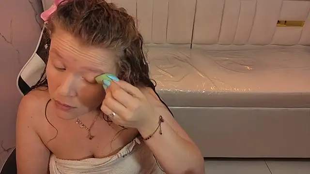 carla tp online show from 24, 11, 2025