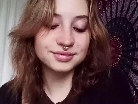 AdalynKiss online show from 17, 10, 2025