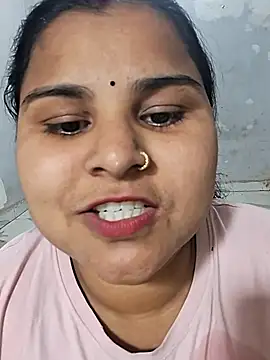 Snapshot of Mamta-Thakur chatting on 3, 11, 2025 Mamta-Thakur online show from 3, 11, 2025