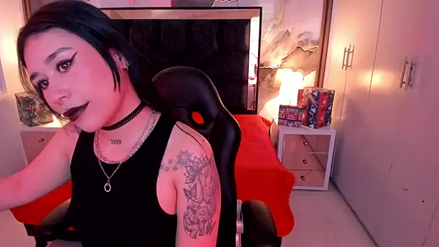 SusanVilla online show from 16, 12, 2025