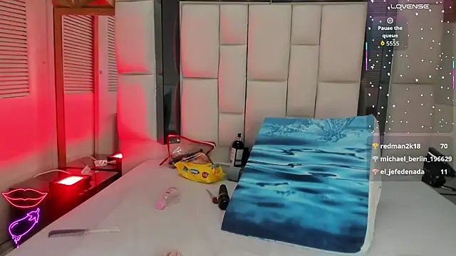 violet milleer online show from 22, 3, 2026