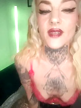 Snapshot of Peach420live chatting on 26, 11, 2025 Peach420live online show from 26, 11, 2025