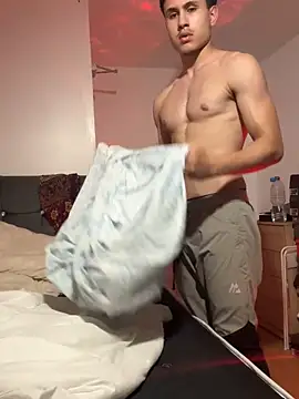 Snapshot of adgymwear1 chatting on 6, 10, 2025 adgymwear1 online show from 6, 10, 2025