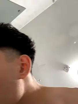 Snapshot of adgymwear1 chatting on 10, 10, 2025 adgymwear1 online show from 10, 10, 2025