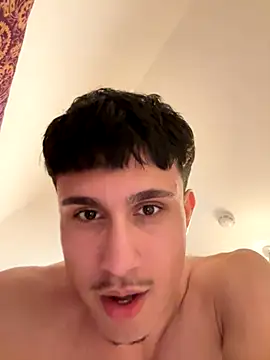 Snapshot of adgymwear1 chatting on 17, 10, 2025 adgymwear1 online show from 17, 10, 2025