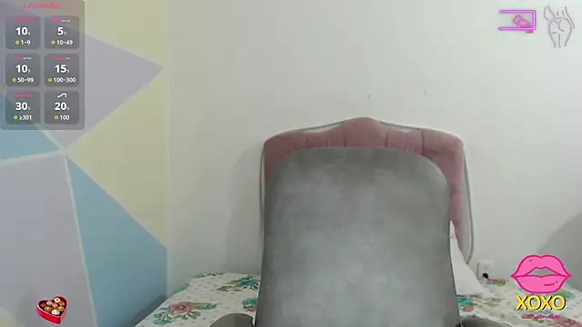 Snapshot of astrolover_ chatting on 27, 10, 2025 astrolover online show from 27, 10, 2025