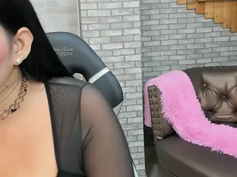 Alisonn Doll online show from 18, 10, 2025