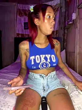 Snapshot of Zasha_Romero chatting on 21, 12, 2025 Zasha Romero online show from 21, 12, 2025