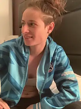 GoldenPussy1329 online show from 8, 3, 2026