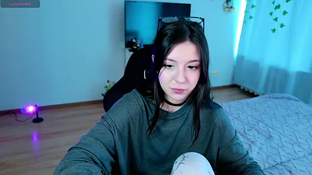 Azaliya Haze online show from 18, 3, 2026