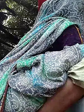 Snapshot of Na_shreya chatting on 24, 10, 2025 Na shreya online show from 24, 10, 2025