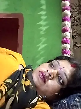 Snapshot of Na_shreya chatting on 28, 10, 2025 Na shreya online show from 28, 10, 2025