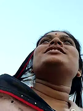 Snapshot of Na_shreya chatting on 21, 11, 2025 Na shreya online show from 21, 11, 2025