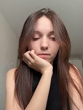 Snapshot of monnymoon chatting on 13, 10, 2025 monnymoon online show from 13, 10, 2025