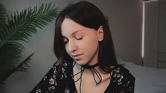 Snapshot of monnymoon chatting on 17, 10, 2025 monnymoon online show from 17, 10, 2025