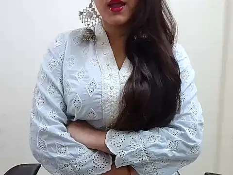 Snapshot of your_lena chatting on 11, 10, 2025 your lena online show from 11, 10, 2025