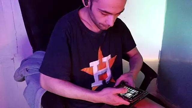 highinhtxx online show from 25, 3, 2026