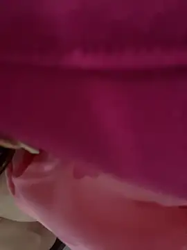 Snapshot of lee_ly chatting on 22, 10, 2025 lee ly online show from 22, 10, 2025