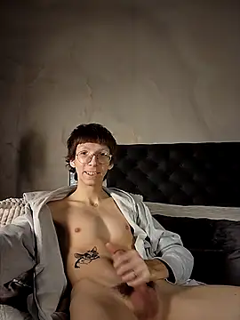 TommieHi online show from 4, 10, 2025