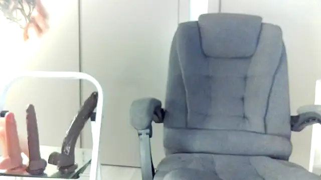 Jockstrap3x online show from 15, 12, 2025