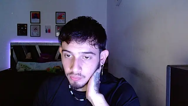 Sebasxxl12 online show from 11, 2, 2026