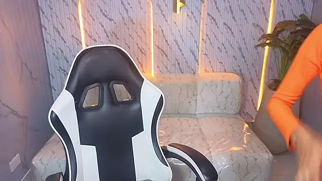 Snapshot of Terry_tx chatting on 12, 11, 2025 Terry tx online show from 12, 11, 2025