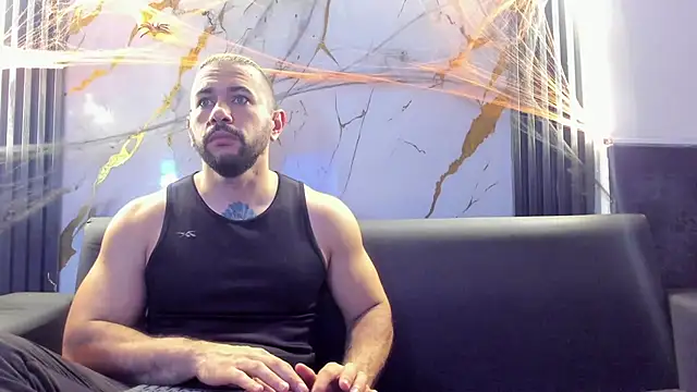 Snapshot of isaac_franko chatting on 20, 10, 2025 isaac franko online show from 20, 10, 2025